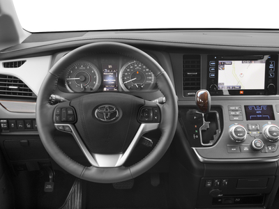 2017 Toyota Sienna XLE 8 Passenger