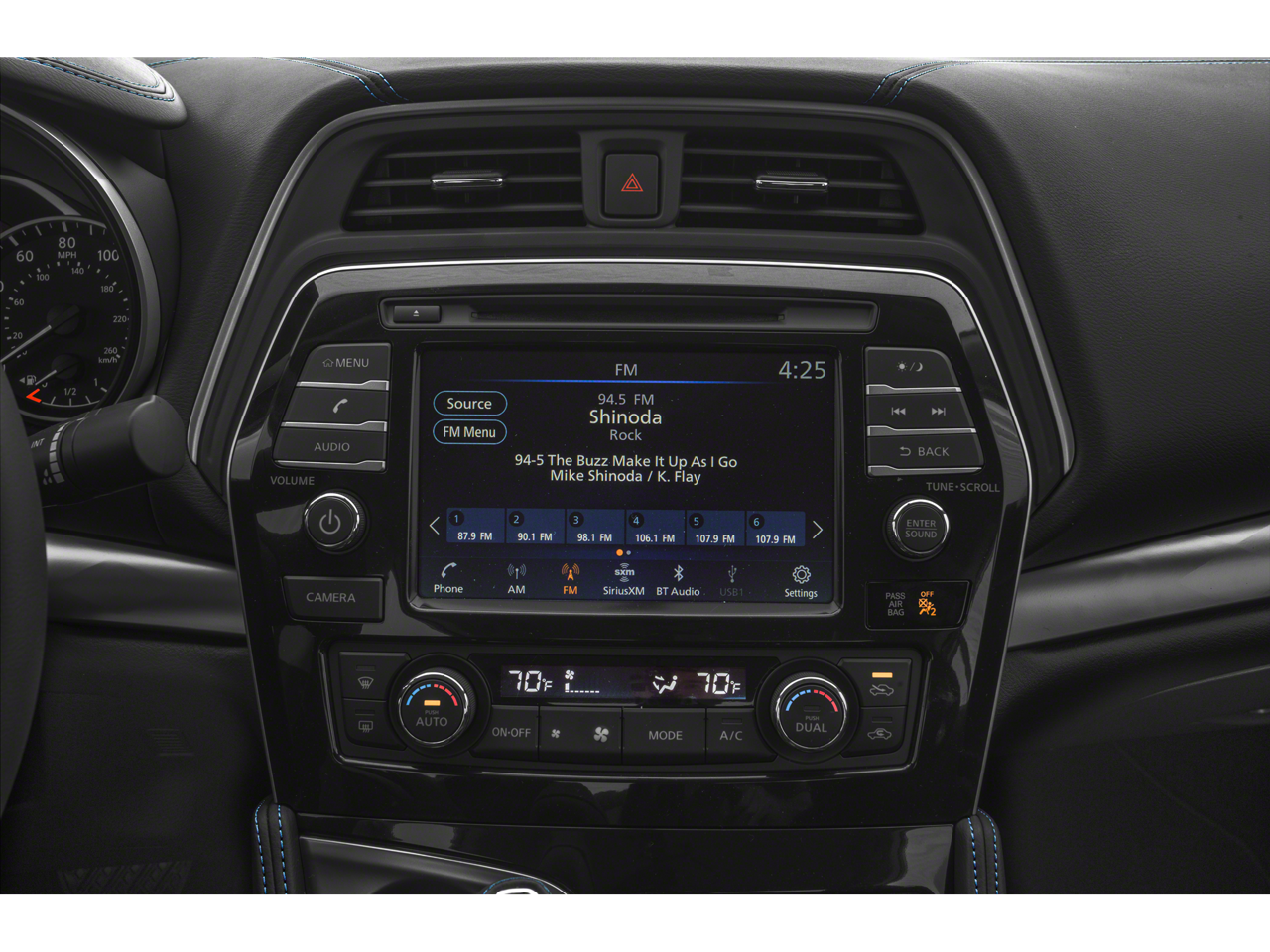 2022 Nissan Maxima SV