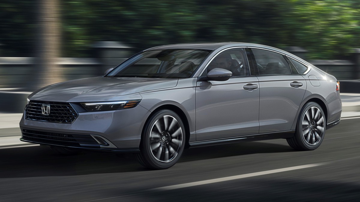 2025 Honda Accord Touring Side Hero View Driving on City street