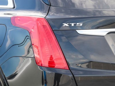 2018 Cadillac XT5 Premium Luxury