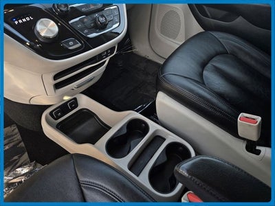 2018 Chrysler Pacifica Hybrid Touring Plus