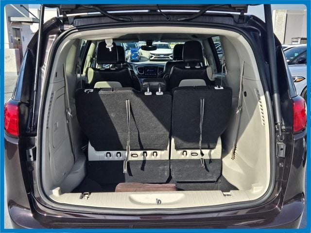 2018 Chrysler Pacifica Hybrid Touring Plus