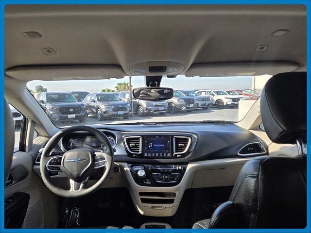 2018 Chrysler Pacifica Hybrid Touring Plus