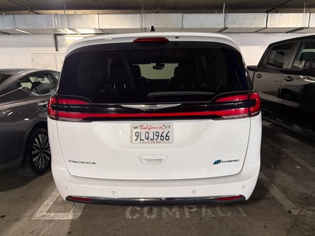 2024 Chrysler Pacifica Hybrid Select