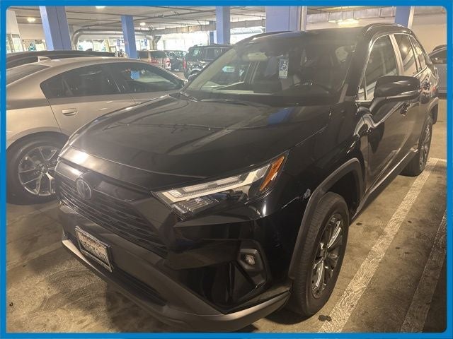 2022 Toyota RAV4 Hybrid XLE