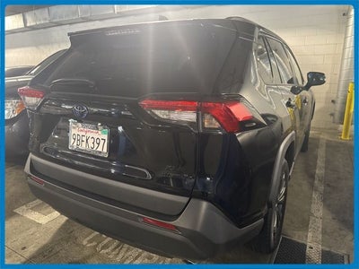2022 Toyota RAV4 Hybrid XLE