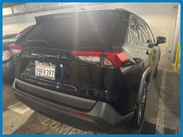2022 Toyota RAV4 Hybrid XLE