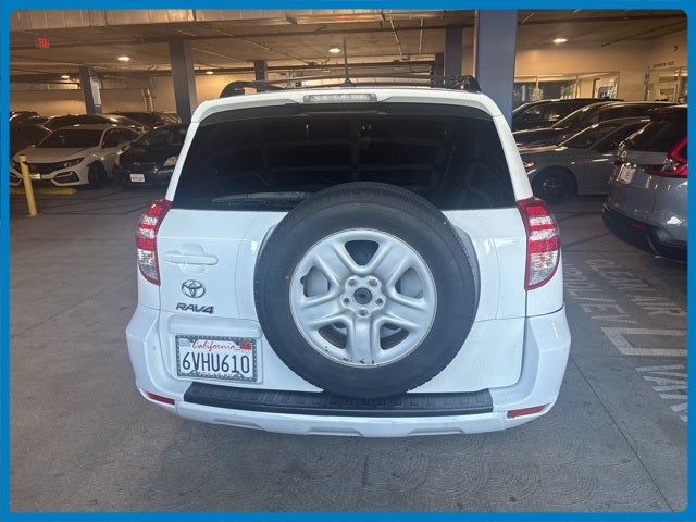 2011 Toyota RAV4 FWD 4dr 4-cyl 4-Spd AT (Natl)