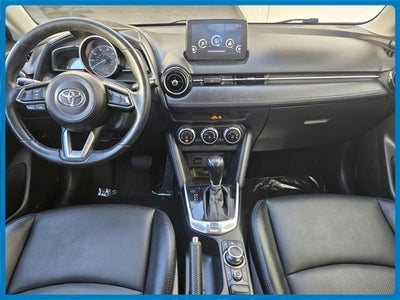 2019 Toyota Yaris XLE