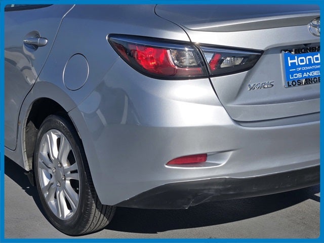 2019 Toyota Yaris XLE