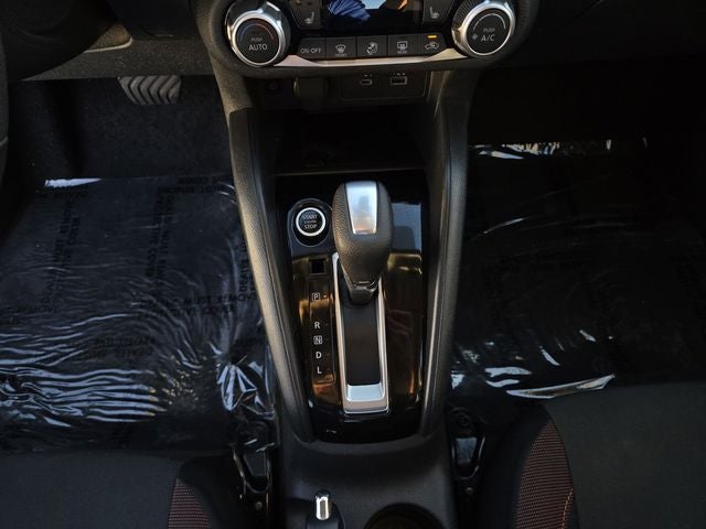 2024 Nissan Versa 1.6 SR