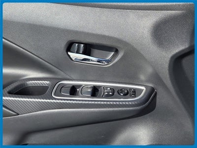 2021 Nissan Versa 1.6 SR