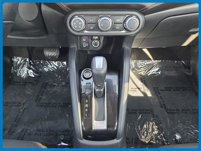 2021 Nissan Versa 1.6 SR