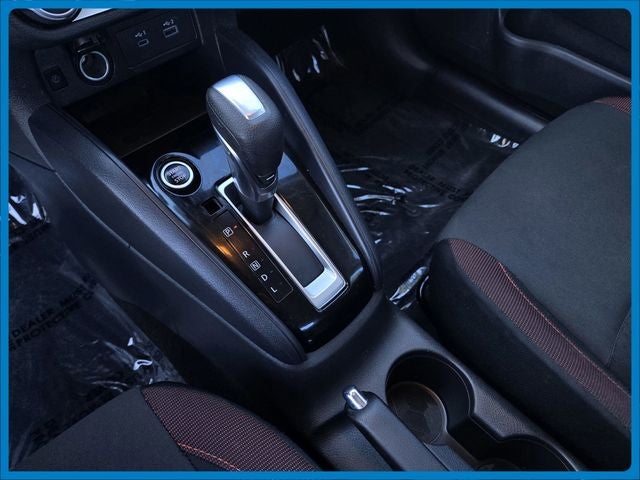 2024 Nissan Versa 1.6 SR