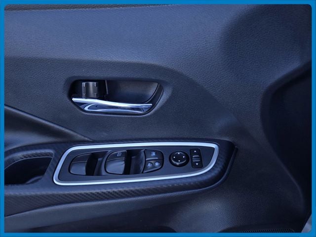 2024 Nissan Versa 1.6 SR