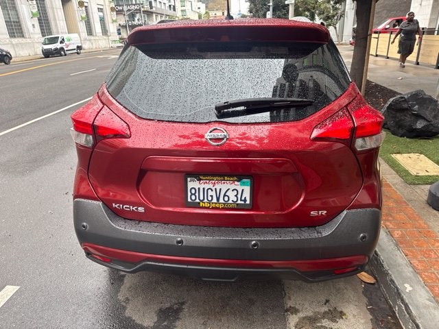2020 Nissan Kicks SR