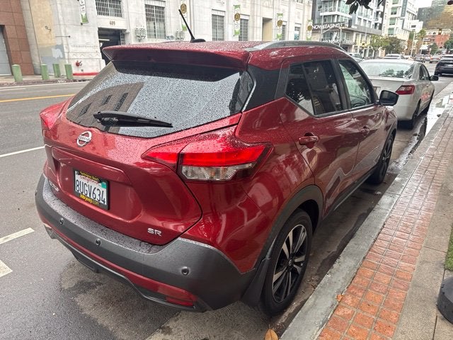 2020 Nissan Kicks SR