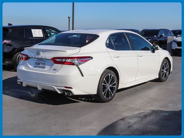2018 Toyota Camry SE