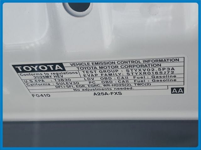 2025 Toyota Camry SE
