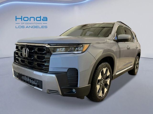 2026 Honda Pilot Touring AWD's photo