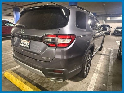 2025 Honda Pilot Touring