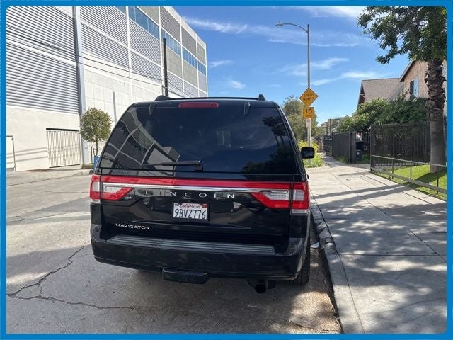 2017 Lincoln Navigator Select