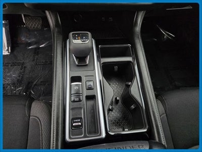 2022 Nissan Pathfinder S