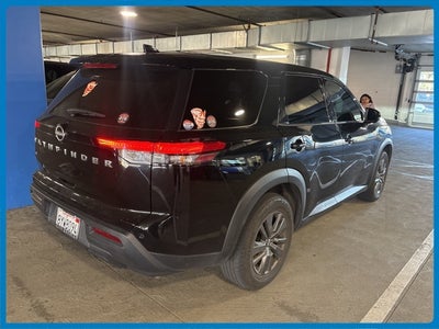 2022 Nissan Pathfinder S