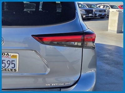 2023 Toyota Highlander Platinum