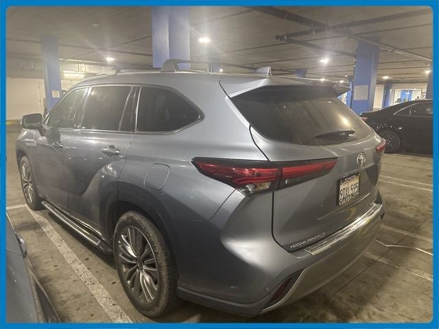 2023 Toyota Highlander Platinum