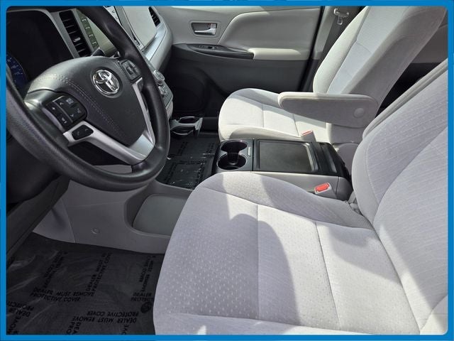 2020 Toyota Sienna LE 8 Passenger