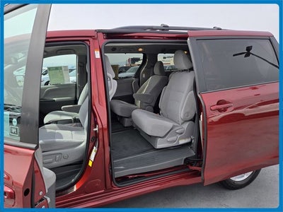 2020 Toyota Sienna LE 8 Passenger