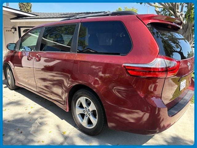 2020 Toyota Sienna LE 8 Passenger