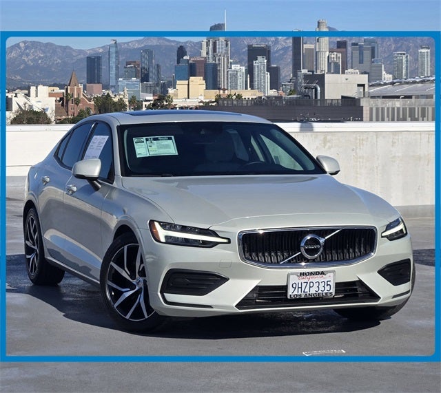 2020 Volvo S60 T5 Momentum