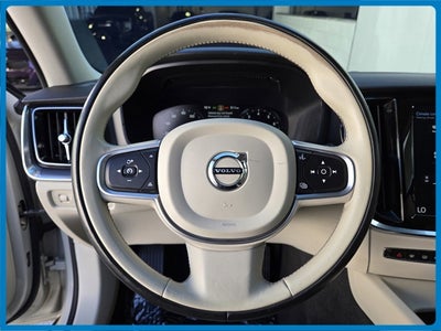 2020 Volvo S60 T5 Momentum