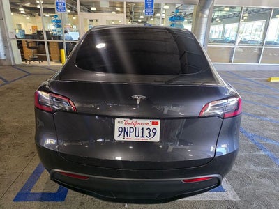 2024 Tesla Model Y Long Range