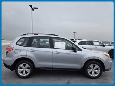 2016 Subaru Forester 2.5i