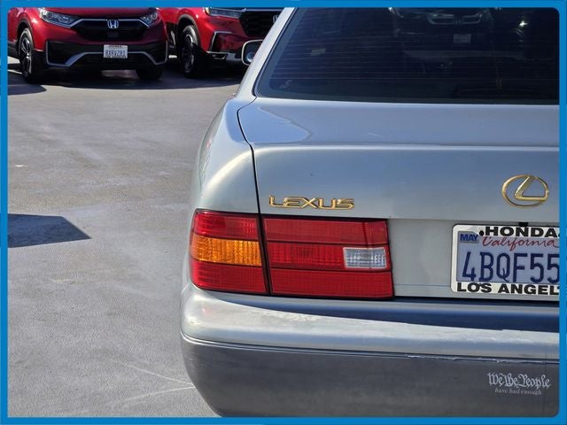 1998 Lexus LS 400