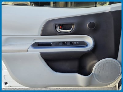 2013 Toyota Prius c Two