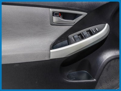 2012 Toyota Prius Plug-in 5dr HB (Natl)