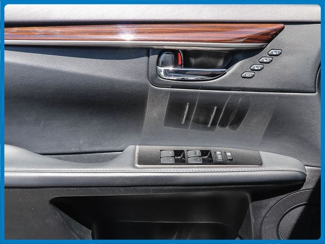 2017 Lexus ES 300h