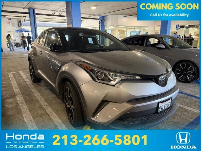 2019 Toyota C-HR XLE's photo