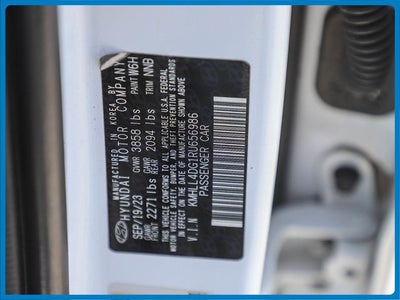 2024 Hyundai Elantra SE