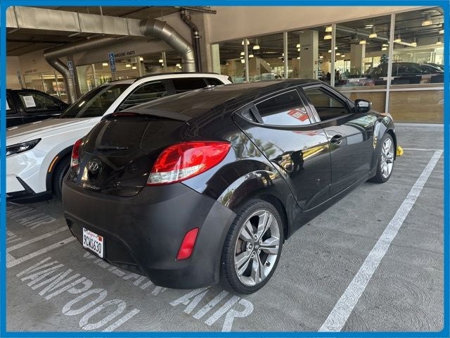 2013 Hyundai Veloster w/Gray Int