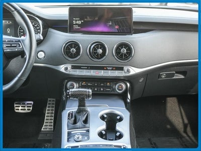 2022 Kia Stinger GT1