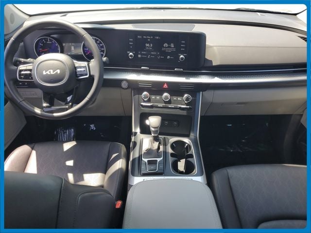 2024 Kia Carnival LX