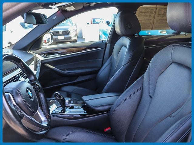 2018 BMW 5 Series 530i