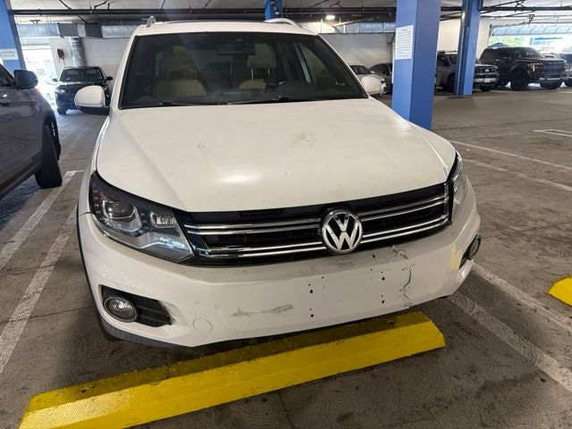 2014 Volkswagen Tiguan R-Line