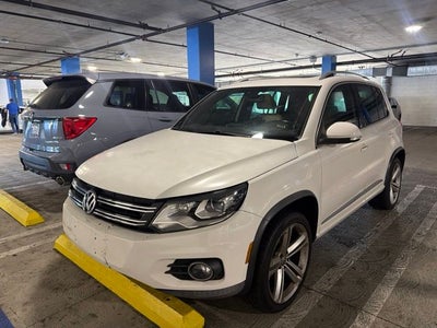 2014 Volkswagen Tiguan R-Line