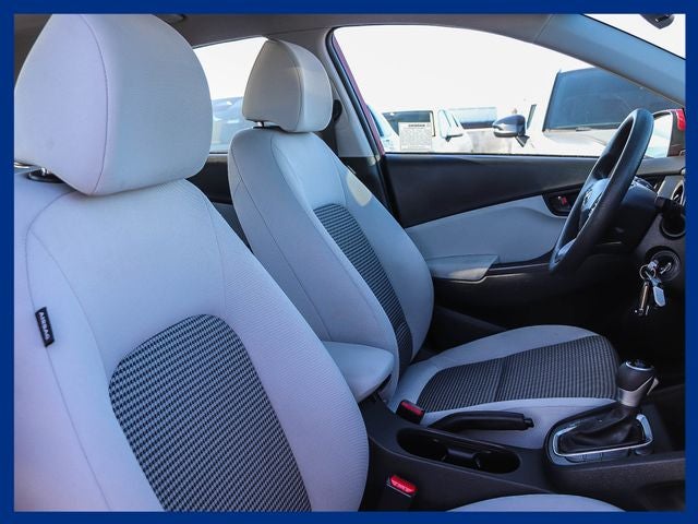 2023 Hyundai Kona SE